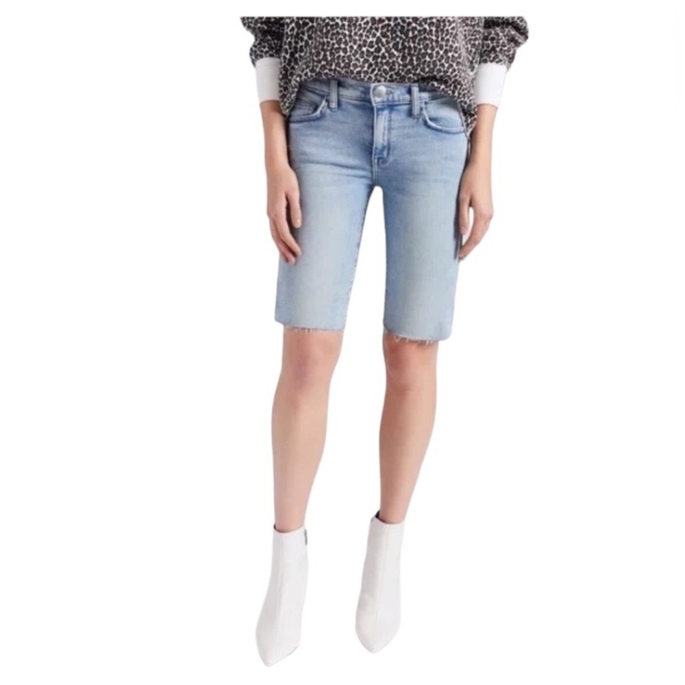 Current/Elliot Women’s The Cut Off Knee Short in Joey Light Vintage Wash